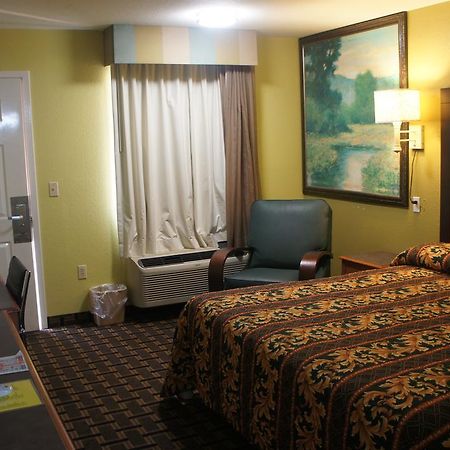Regency Inn Taylor Bagian luar foto