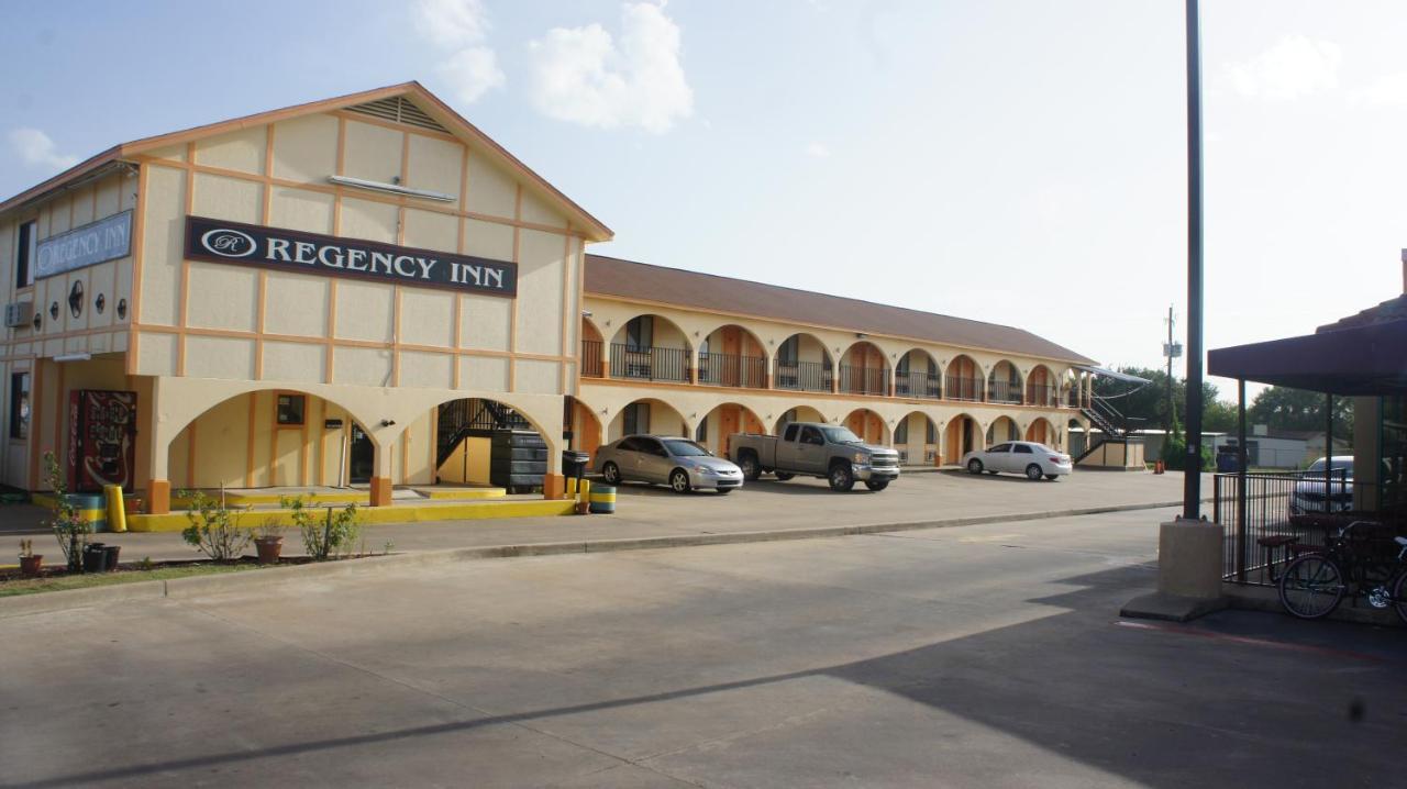 Regency Inn Taylor Bagian luar foto